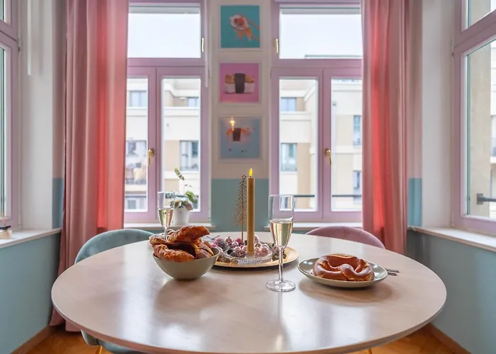 Colorful, Working Place, Netflix, Sight Seeing * Leipzig