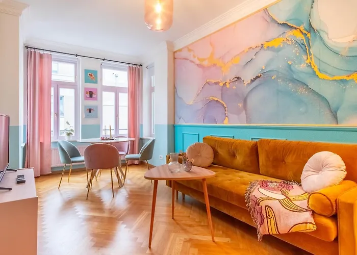 Colorful, Working Place, Netflix, Sight Seeing Apartment